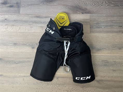 CCM hockey Junior medium size pants | SidelineSwap