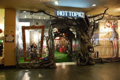 Hot Topic Alice In Wonderland On Behance