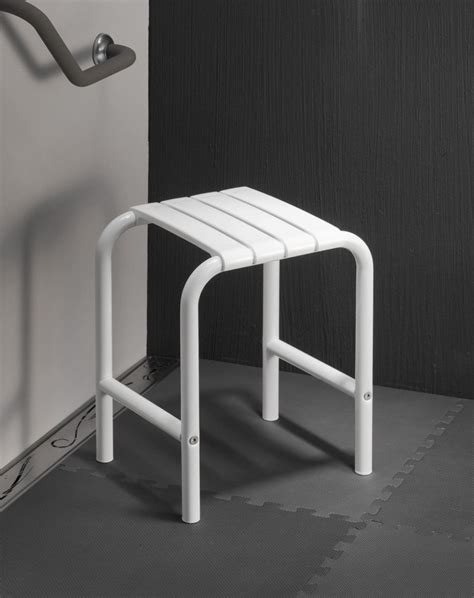 Tabouret De S Curit Avec Pieds X Mm En Poxy Blanc R F