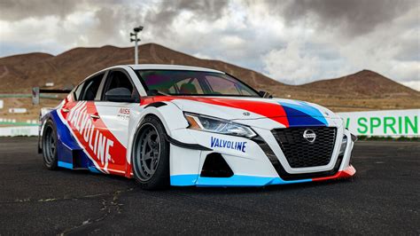 Altimaniac Nissan Altima Driftcar Von Chris Forsberg AUTO MOTOR UND