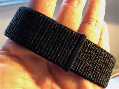 how to clean apple watch sport loop