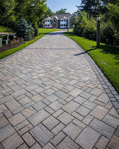 8 Stunning Options for Driveway Pavers 