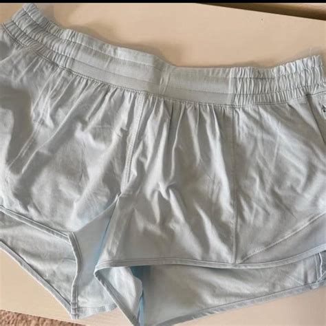 Lululemon Hotty Hot Low Rise Lined Short 2 5 Size Depop