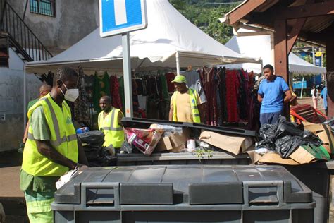 Sur les routes de la difficile collecte des déchets à Mayotte Mayotte