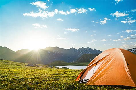 632,900+ Outdoor Activities Camping Stock Photos, Pictures & Royalty ...