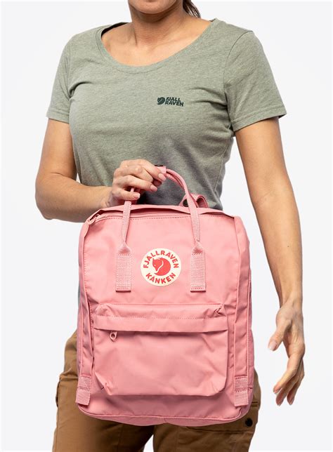 Nahrbtnik Fjallraven Kanken Pink