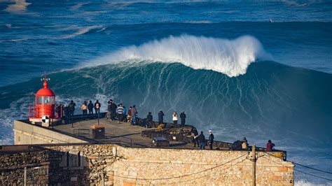 Big Wave Nazare 2024 - Jean Robbie