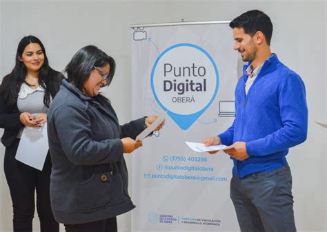 Entrega De Certificados A Docentes Por El Taller De Gamificando En Las