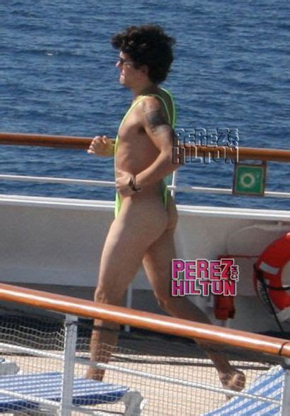 John Mayer Nude Ass Movie Captures Naked Male Celebrities