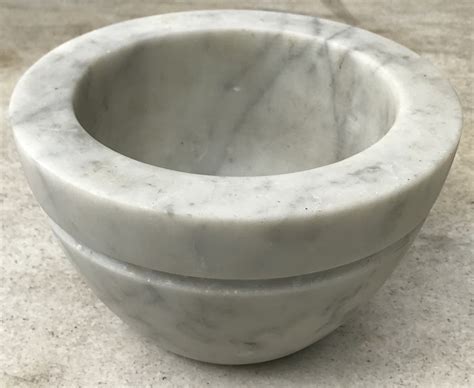 ITALY PILÃO CONFECCIONADO EM MÁRMORE CARRARA 12x20c