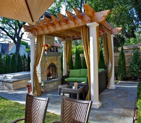 40 Best Patio Designs with Pergola and Fireplace - Covered Outdoor ...