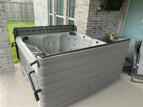 Luxury Jet Spa Hot Tub Insider