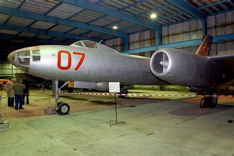 ИЛ-28 бомбардировщик: самолёт, характеристики (ТТХ), техническое ...