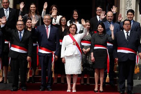 Presidenta Del Perú Dina Boluarte Nombró A Su Gabinete ¿quienes Lo