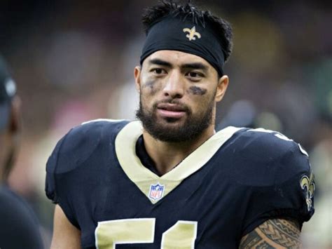 Manti Te'o Net Worth, Wife, Kids, Age, Height, And House