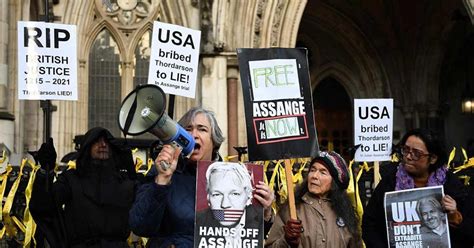 Justicia Británica Da Luz Verde A Extradición A Eu De Julian Assange