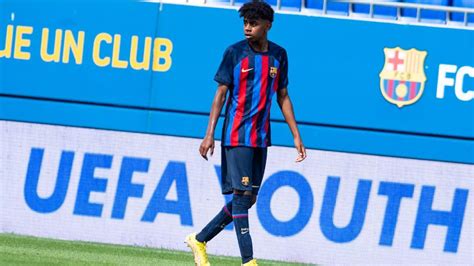 Barça Universal on Twitter Barça have suspended Lamine Yamal for 4