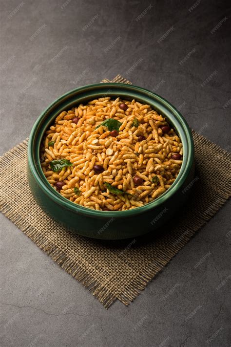 Premium Photo Puffed Rice Chivda Is A Savory And Spicy Bhel Item Made