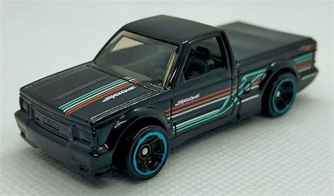 Random Toy Reviews Hot Wheels 2022 Mystery Models Series 2 01 91 GMC Syclone Super Chase