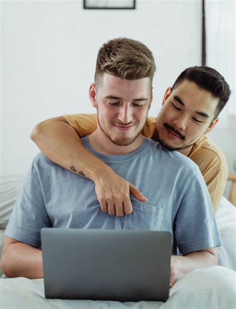 Choosing Egg Donors Or Surrogates What Gay Men Should Know
