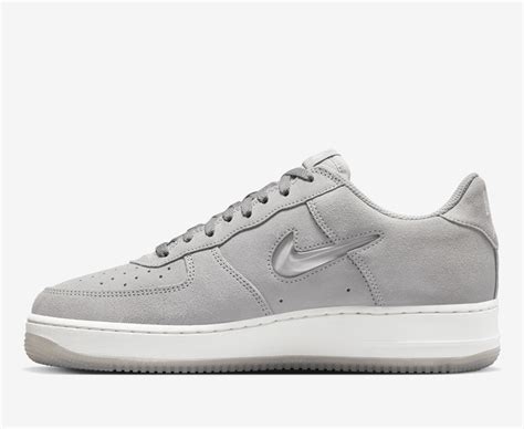 Nike Buy NIKE AIR FORCE 1 LOW RETRO LIGHT SMOKE GREY SUMMIT WHITE