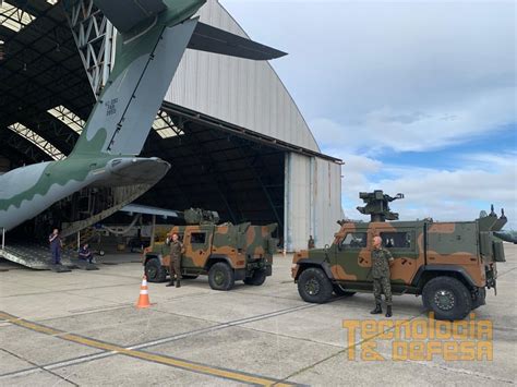 A aerotransportabilidade dos LMV BR é confirmada no KC 390 Tecnodefesa