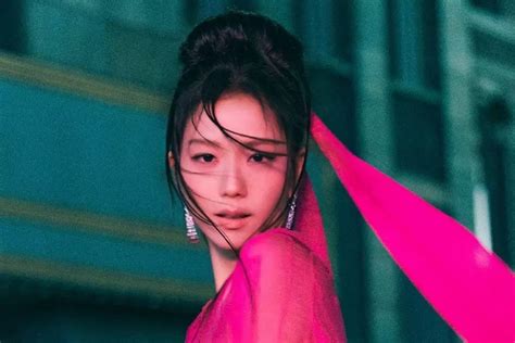 Flower của Jisoo Blackpink là MV Kpop đầu tiên năm 2023 đạt 300 triệu