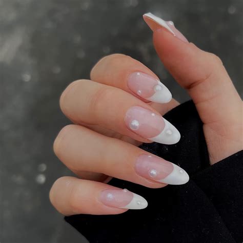 Tuyển chọn 200 mẫu nail designs in white được yêu thích nhất