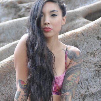 Dali Suicide Babe Page Watch This Centerfold On FreeOnes