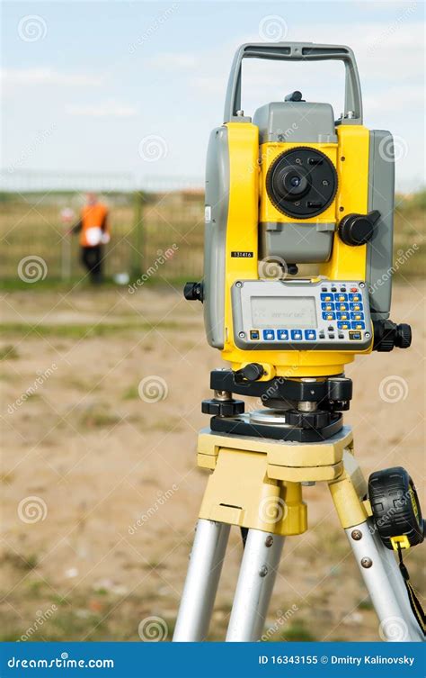 Theodolite On Tripod Stock Image Image Of Geodesy Inspection 16343155