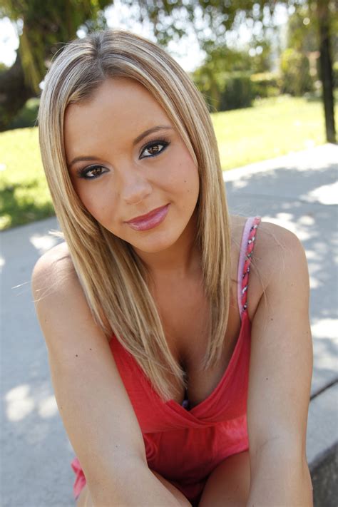 Lovepop Beautiful Overseas Girl Bree Olson Golden Big Big Girl