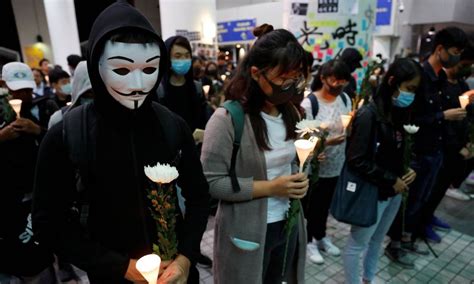 Morte De Manifestante Desencadeia Violentos Confrontos Em Hong Kong