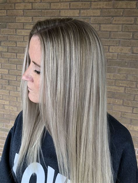 Pin By Chloe Orr On Hair Balayage Hair Blonde Babylights Blonde Hair Color Highlights
