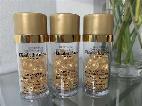 Капсулы под глаза elizabeth arden — цена 480 грн в каталоге Сыворотки ...