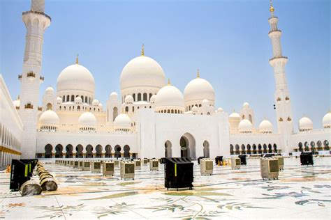 White Dome Building · Free Stock Photo