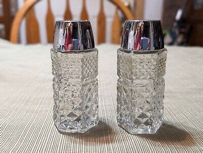 Vintage Anchor Hocking Wexford Crystal Salt Pepper Shakers W Chrome