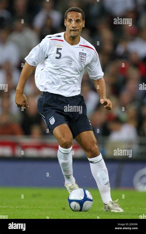 Rio Ferdinand England Manchester United Fc Wembley Stadium London