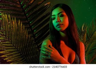 Portrait Attractive Nude Sensual Girl Touch Stock Photo 2140776603 Shutterstock
