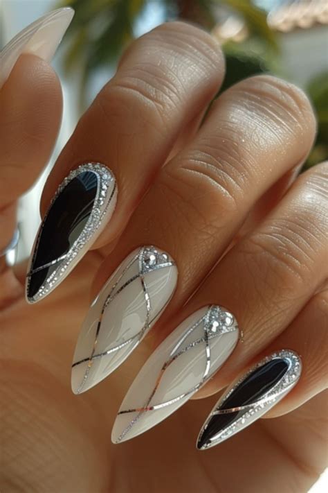 💅👰 Wedding Nails Beautiful Bride Blossoms Nel 2024 Unghie Idee