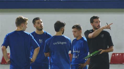 UE Sitges B 2022 23 el filial vol repetir la fórmula de l èxit amb