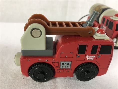 Sodor Fire Crew Water Tanker Hook Ladder Train Thomas Friends