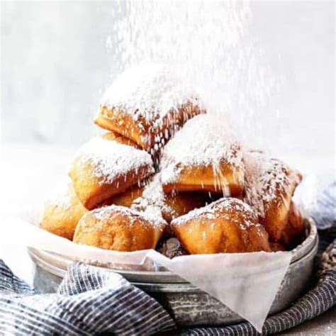 The BEST New Orleans Beignets Recipe - Grandbaby Cakes