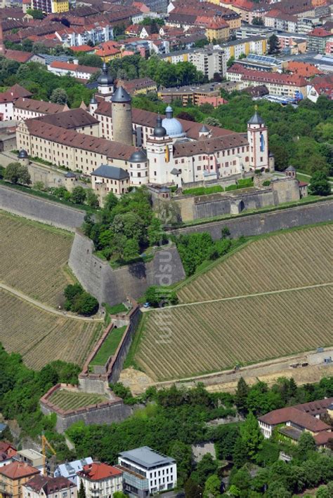 W Rzburg Aus Der Vogelperspektive Festung Marienberg In W Rzburg Im