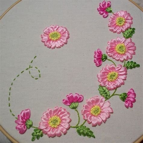 Pin By Carmen Tejer A Ruiz On Bordados Con Cintas Flower Embroidery