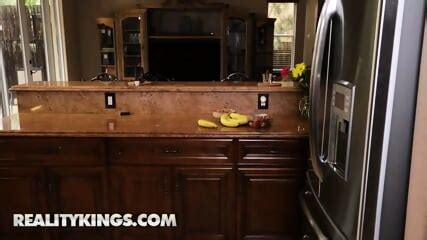 REALITY KINGS Hot MILF Richelle Ryan Catches Jimmy Raiding Her Fridge Give Him A Fuck Lesson