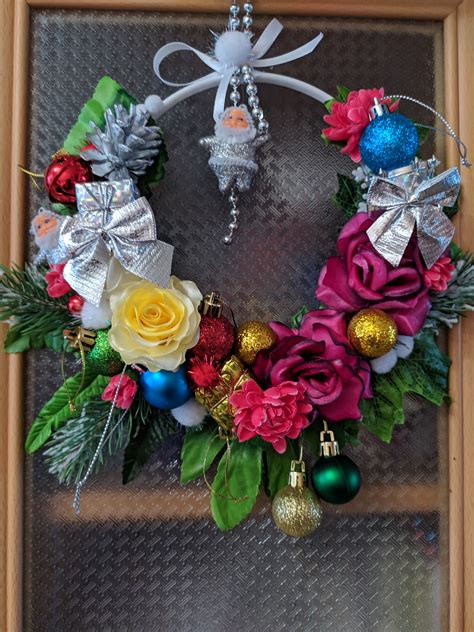 Новогодний венок на стену | Christmas wreaths, Holiday decor, Holiday