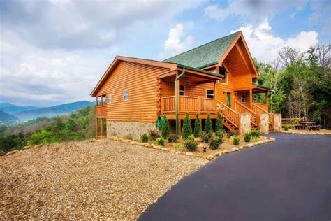 #1 Mountain Cabins in Gatlinburg | Luxury Cabin Rentals