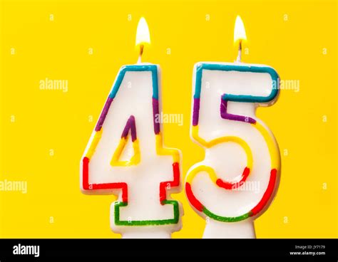 45 jahre geburtstag -Fotos und -Bildmaterial in hoher Auflösung – Alamy