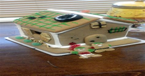 I present you my gingerbread crack house. : funny