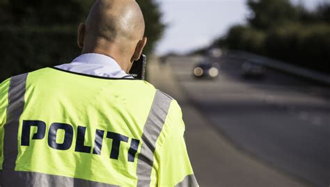 Politimand Flere skilte hjalp ikke på hurtige bilister BT Krimi